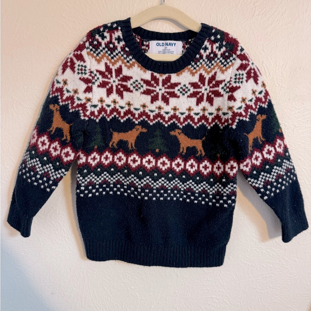 Boys 2T Christmas sweater. Good used condition.